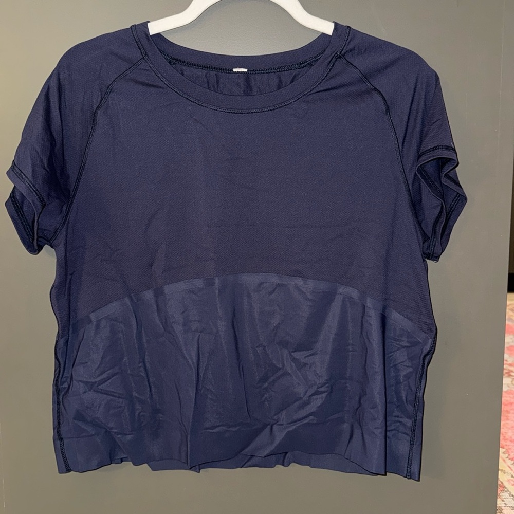 women’s lululemon short sleeve athletic top